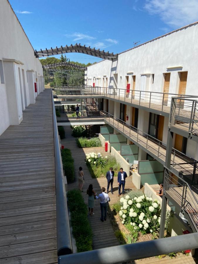 Les Terrasses D'Aix - Studio Avec Grande Terrasse Privee Aparthotel Eguilles Luaran gambar